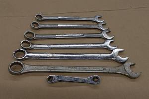 lot 342 image: Assorted Wrenches - Large SAE, Ratcheting Blue Point