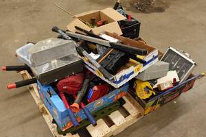 lot 350 image: Pallet of Assorted Tools