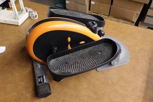 lot 357 image: Stamina Under Desk Exerciser
