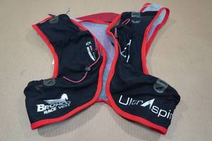 lot 121 image: Ultraspire Bronco Race Vest -Large