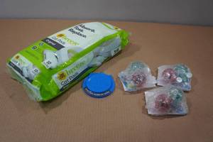 lot 125 image: Cat Pads, Food Cover, & Light-Up Toys for Cats