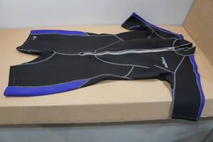 lot 146 image: Cressi Lido Womens 2mm Wetsuit -XL5, Purple