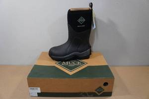 lot 153 image: Muck Boots Arctic Sport Boots -Mens 5, Womens 6