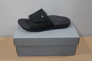 lot 193 image: Vionic 24 Kiwi Slides -Size 8