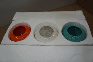 lot 20 image: Set of 3 Ceramic Flower Pots