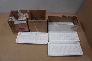 lot 86 image: Assorted Test Tubes and Beakers