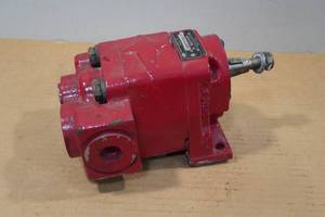 lot 90 image: Muncie Clutch Pump