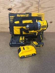 lot 103 image: DEWALT DCD794D1 ATOMIC 20-Volt Lithium-Ion Cordless Compact 12 in. DrillDriver Kit with 2.0Ah Battery, Charger and Bag - B159