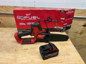 lot 81 image: MILWUAKEE 3004-20 M18 FUEL 18V Lithium-Ion Brushless Battery 8 in. HATCHET Pruning Saw (Tool-Only) - C279