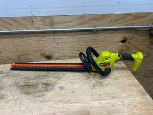 lot 90 image: RYOBI P2609VNM ONE 18V 22 in. Lithium-Ion Cordless Hedge Trimmer (Tool Only) - C99