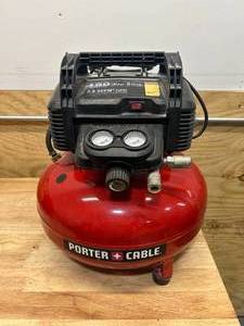 lot 96 image: PORTER-CABLE C2002 6 Gal. 150 PSI Portable Electric Pancake Air Compressor - D169