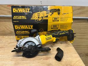 lot 133 image: DEWALT DCS571B ATOMIC 20V MAX Cordless Brushless 4-12 in. Circular Saw (Tool Only) - C152.10