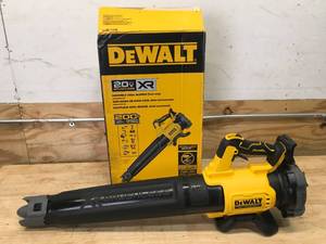 lot 31 image: DEWALT DCBL722B 20V MAX 125 MPH 450 CFM Brushless Cordless Battery Powered Blower (Tool Only) - B159