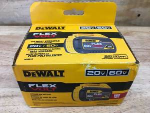lot 39 image: DEWALT DCB612 FLEXVOLT 20V60V MAX Lithium-Ion 12.0Ah Battery - A299
