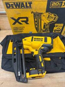 lot 166 image: DEWALT DCN660D1 20V MAX XR 16-Gauge Electric Cordless Angled Finishing Nailer - D379