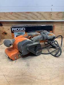 lot 168 image: RIDGID R27401 6.5 Amp Corded 3 in.W x 18 in.L Heavy-Duty Variable Speed Belt Sander with AIRGUARD Technology - D119