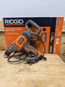 lot 169 image: RIDGID R7122 9 Amp Corded 12 in. Spade Handle Mud Mixer - D179