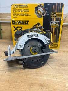 lot 177 image: DEWALT DCS590B 20-Volt MAX 7-14 in. Cordless Circular Saw (Tool Only) - D249