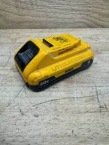 lot 178 image: DEWALT DCB240 20V MAX Compact Lithium-Ion 4.0Ah Battery Pack - C69