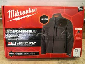 lot 192 image: Milwaukee M100G-20XL Mens X-Large M12 12V Lithium-Ion Cordless TOUGHSHELL Gray Heated Jacket (Jacket and ChargerPower Source Only) - B119