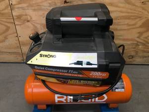 lot 190 image: RIDGID OF45200SS 4.5 Gal. Portable Electric Quiet Air Compressor - C349