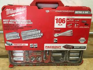 lot 15A image: Milwaukee 48-22-9486 38 in. and 14 in. Drive SAEMetric Ratchet and Socket Mechanics Tool Set with PACKOUT Case (106-Piece) - A314