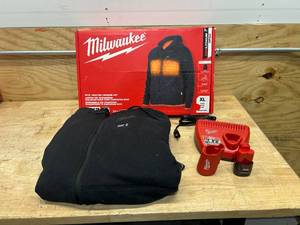 lot 207 image: MILWAUKEE 306B-21XL Mens X-Large M12 12-Volt Lithium-Ion Cordless Black Heated Jacket Hoodie Kit with (1) 2.0 Ah Battery and Charger C159