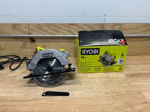 lot 214 image: RYOBI CSB135L 14 Amp 7-14 in. Circular Saw with Laser C79