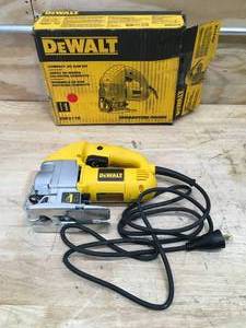 lot 19 image: DEWALT DW317K 5.5 Amp Corded Variable Speed Jig Saw - C129