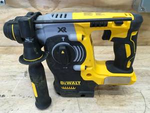 lot 25 image: DEWALT DCH273B 20V MAX XR Cordless Brushless 1 in. SDS Plus L-Shape Rotary Hammer (Tool Only) - C329