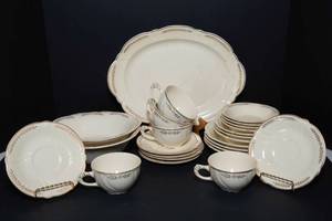 lot 12 image: Vintage Taylor Smith Taylor China Dinnerware Set