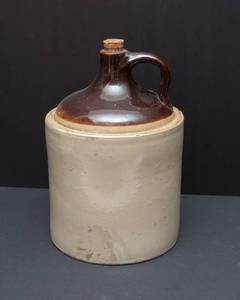 lot 48 image: Vintage Stoneware Crock Jug