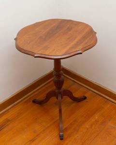 lot 100 image: Vintage Wooden Circle Side Table with Brass Covered Claw Feet