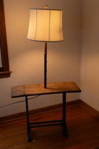 lot 106 image: Drop Leaf Side Table Lamp