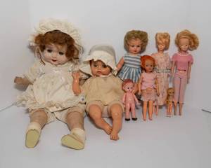 lot 134 image: Vintage Dolls