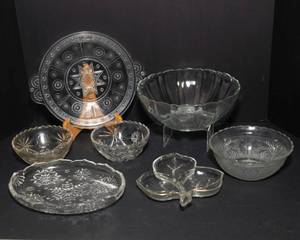 lot 137 image: Intricate Glassware - 7 Pieces