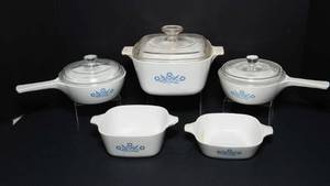 lot 143 image: Vintage Corning Ware - Blue Cornflower - 8 Pieces