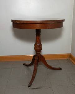 lot 153 image: Vintage 1950s Mersman Drum Table No. 7643