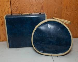 lot 159 image: Vintage Samsonite Luggage