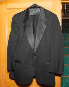 lot 199 image: Firenze Black Tuxedo