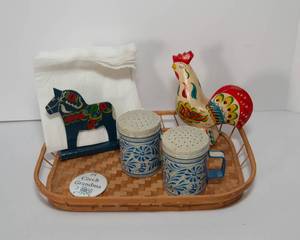 lot 237 image: Scandinavian Decor