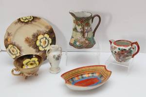 lot 243 image: Japanese Dishware