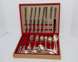 lot 284 image: Silver Plate Silverware