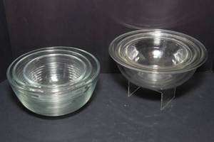 lot 292 image: Libbey and Pyrex Glass Nesting Mixing Bowls - Set of 6
