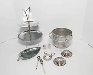 lot 341 image: Silver-Toned Serving Ware