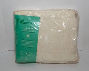 lot 359 image: Fieldcrest Cotton Blanket - King Size