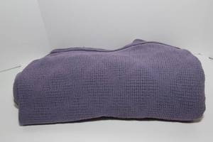 lot 360 image: Purple Cotton Blanket