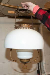 lot 374 image: Antique Brass Art Deco Vintage Hanging Oil Light