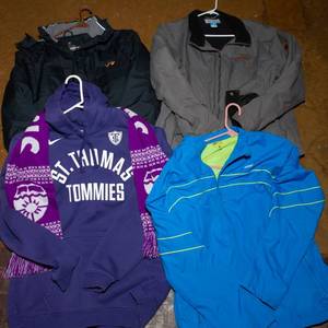 lot 422 image: Size XL and XXL Sweatshirt and Jackets