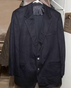lot 423 image: Brooks Brothers 100% Cashmere Suit Coat, 46 LG & Dockers Pants 32 x 34 Flat Front Classic Fit - Black